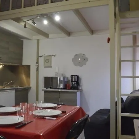 Apartment Cap D'agde, 1 Piece, 4 Personnes - Fr-1-249-287 *